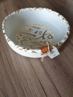 Ruvia Woven Plate – White & Gold