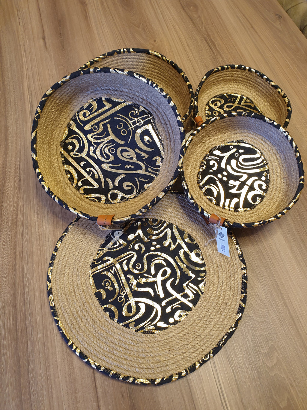Ayla Woven Plate – Black & Jute