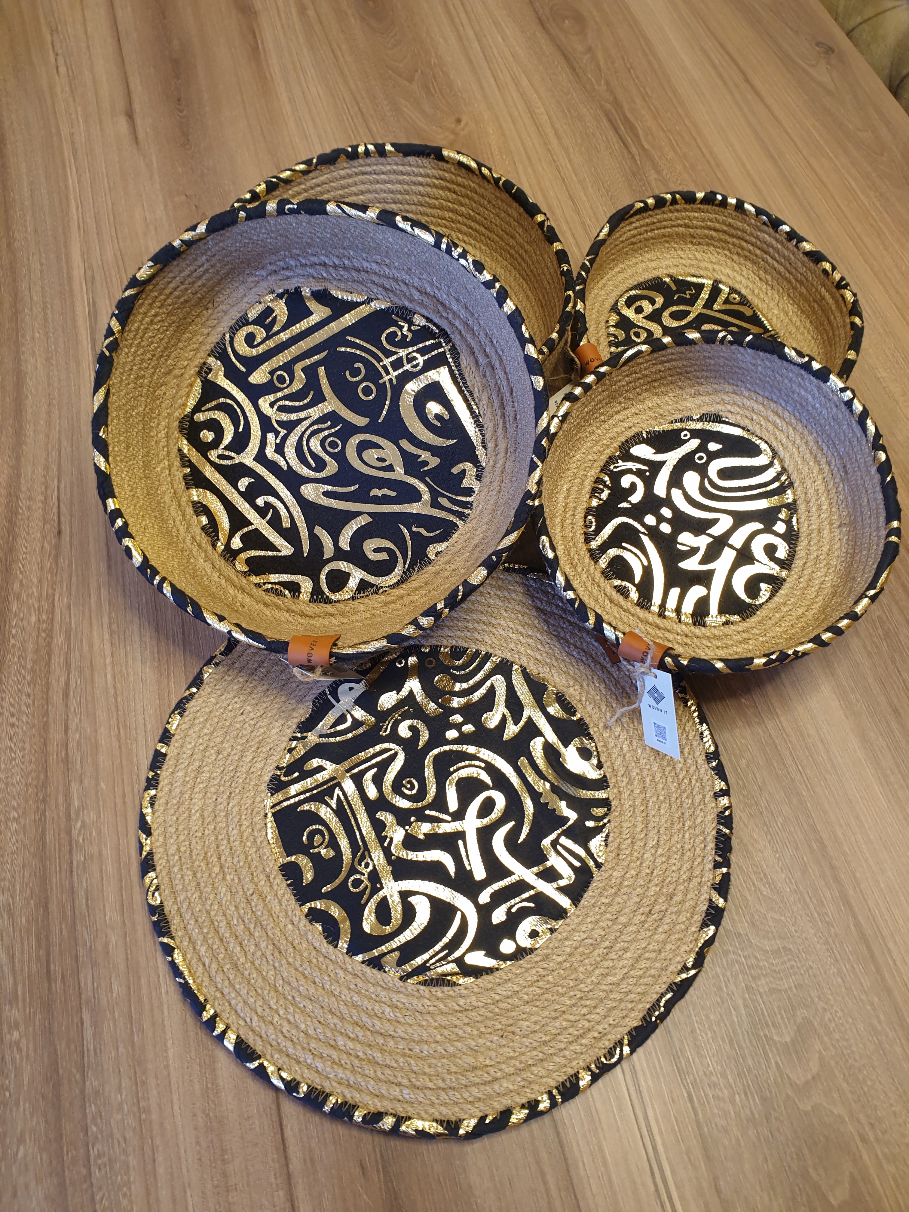 Ayla Woven Plate – Black & Jute