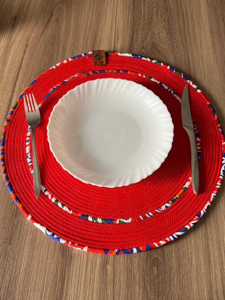 Ruvia Round Placemat