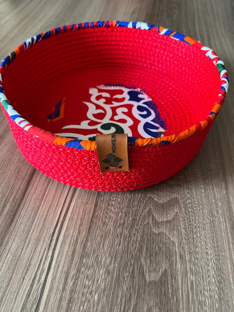 Ruvia Woven Plate