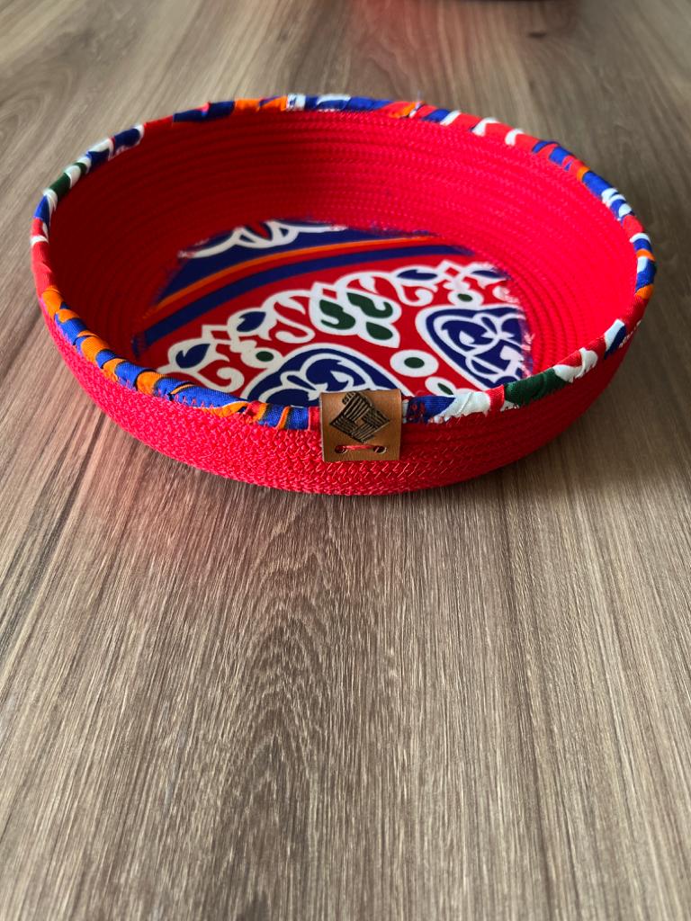 Ruvia Woven Plate