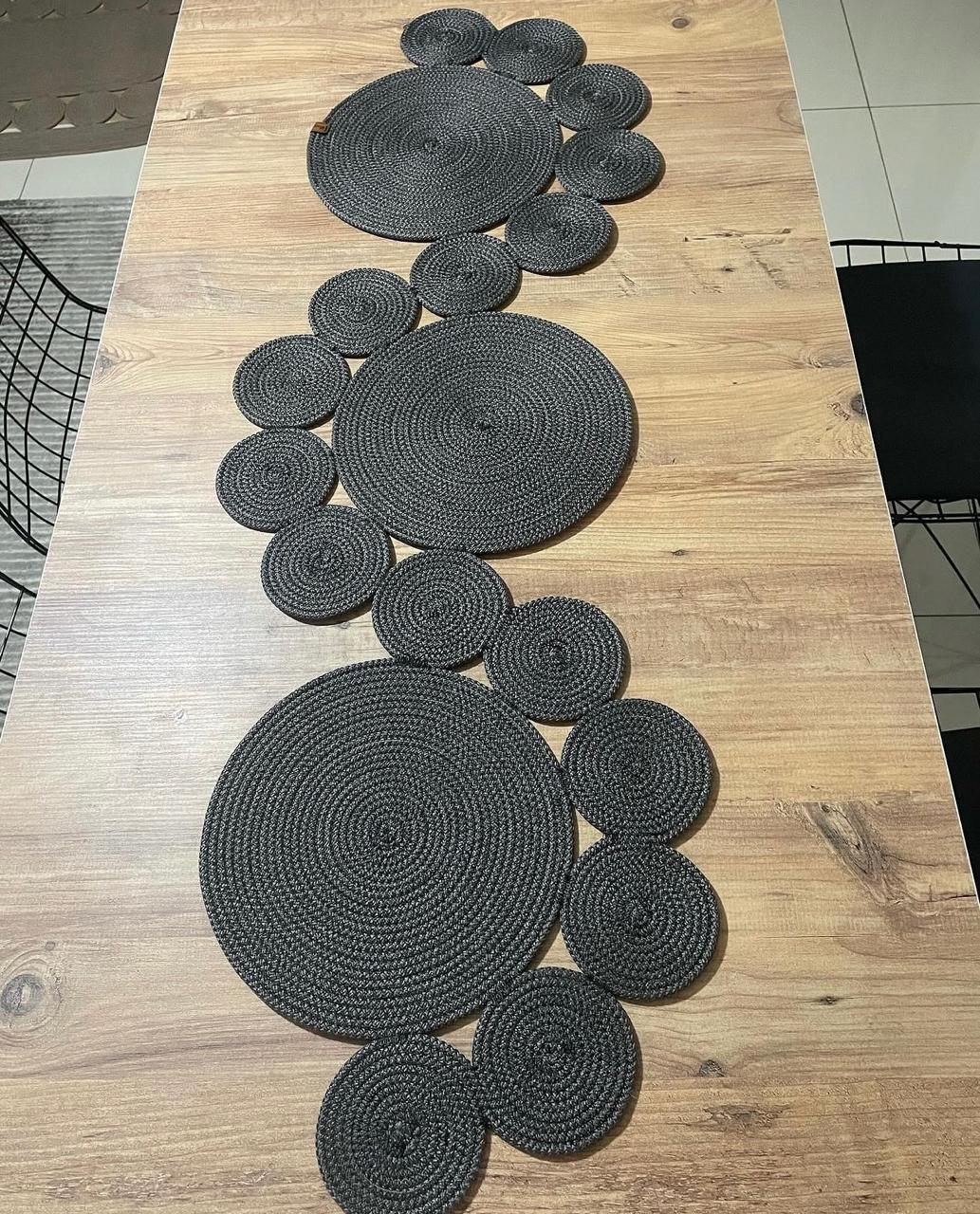 Lina Table Runner