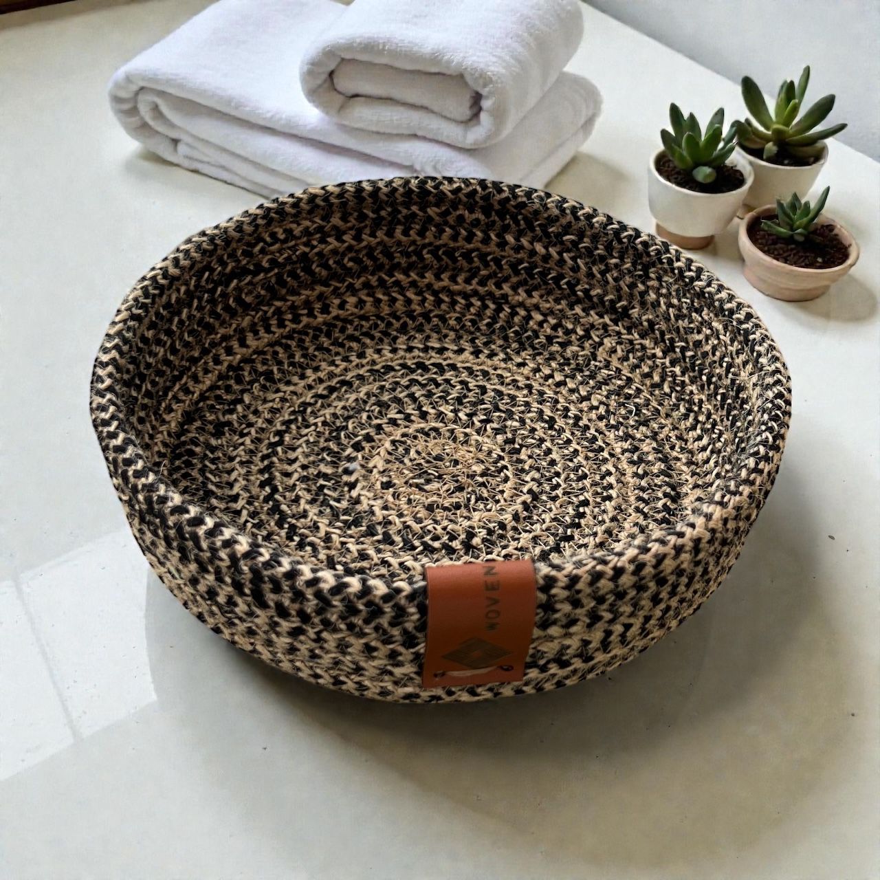 Dottie Woven Round Plate