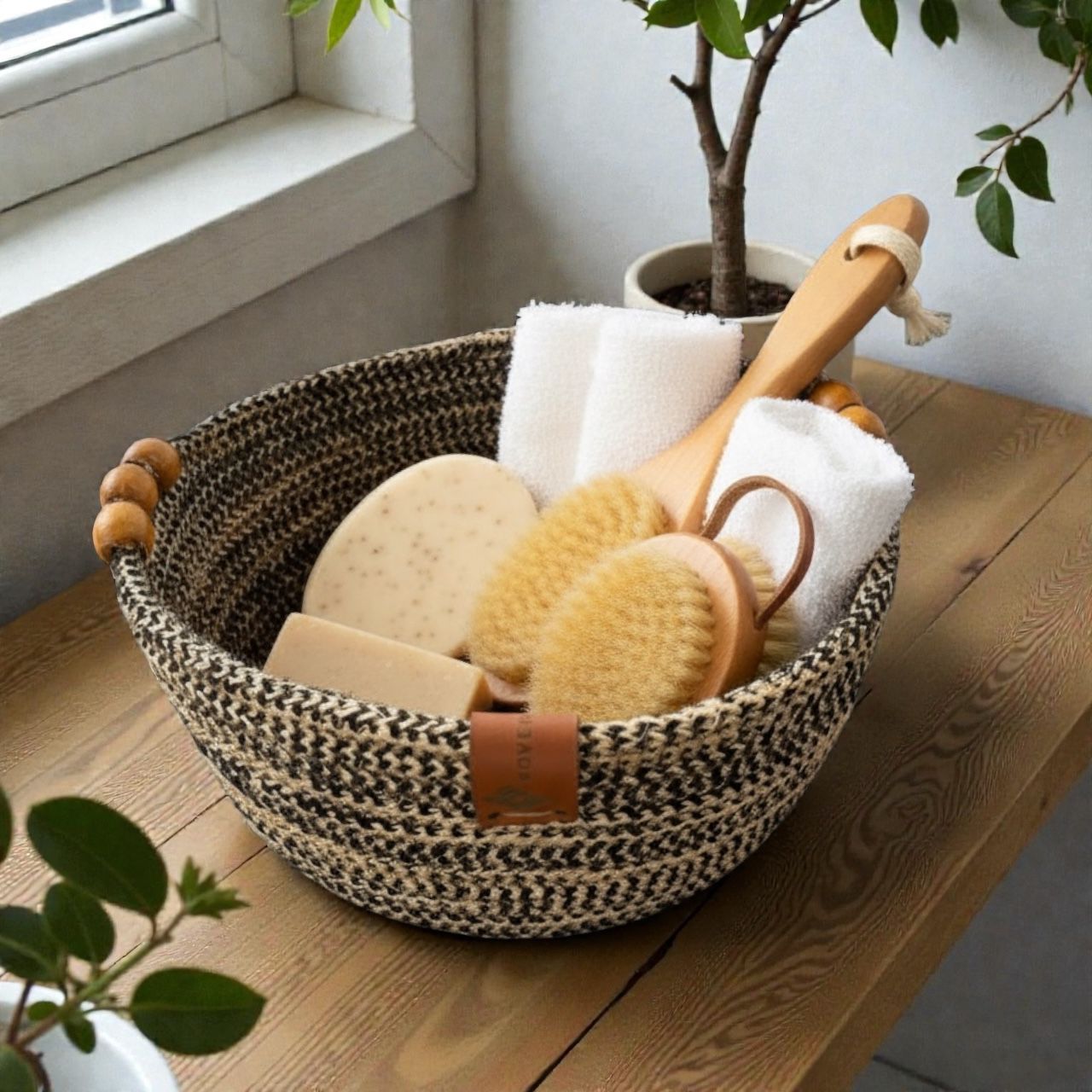 Kaya Woven Basket – Wood