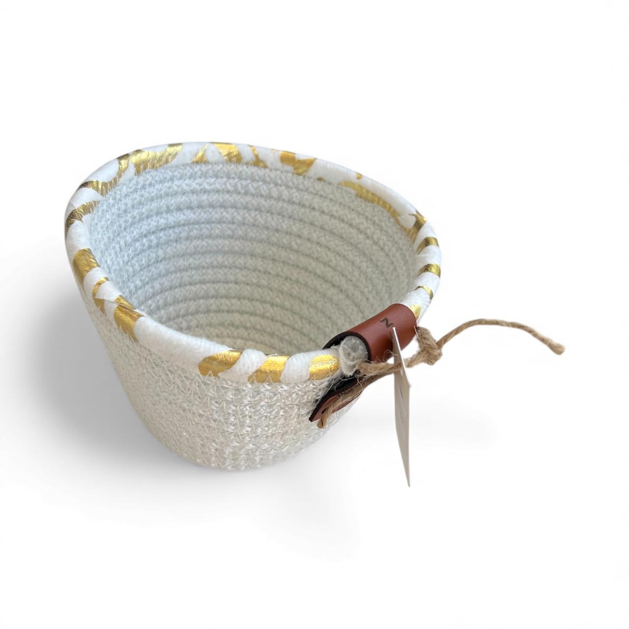 Zaya Woven Bowl – White & Gold