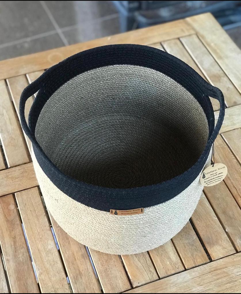 Jurae Plant Pot